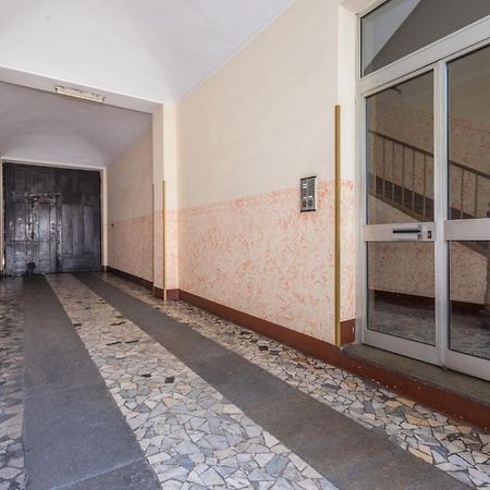 Appartamento In Piazza Adriano In Zona Cenisia Turin Exterior foto